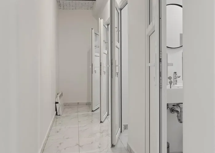 Dormitory Room Mixed